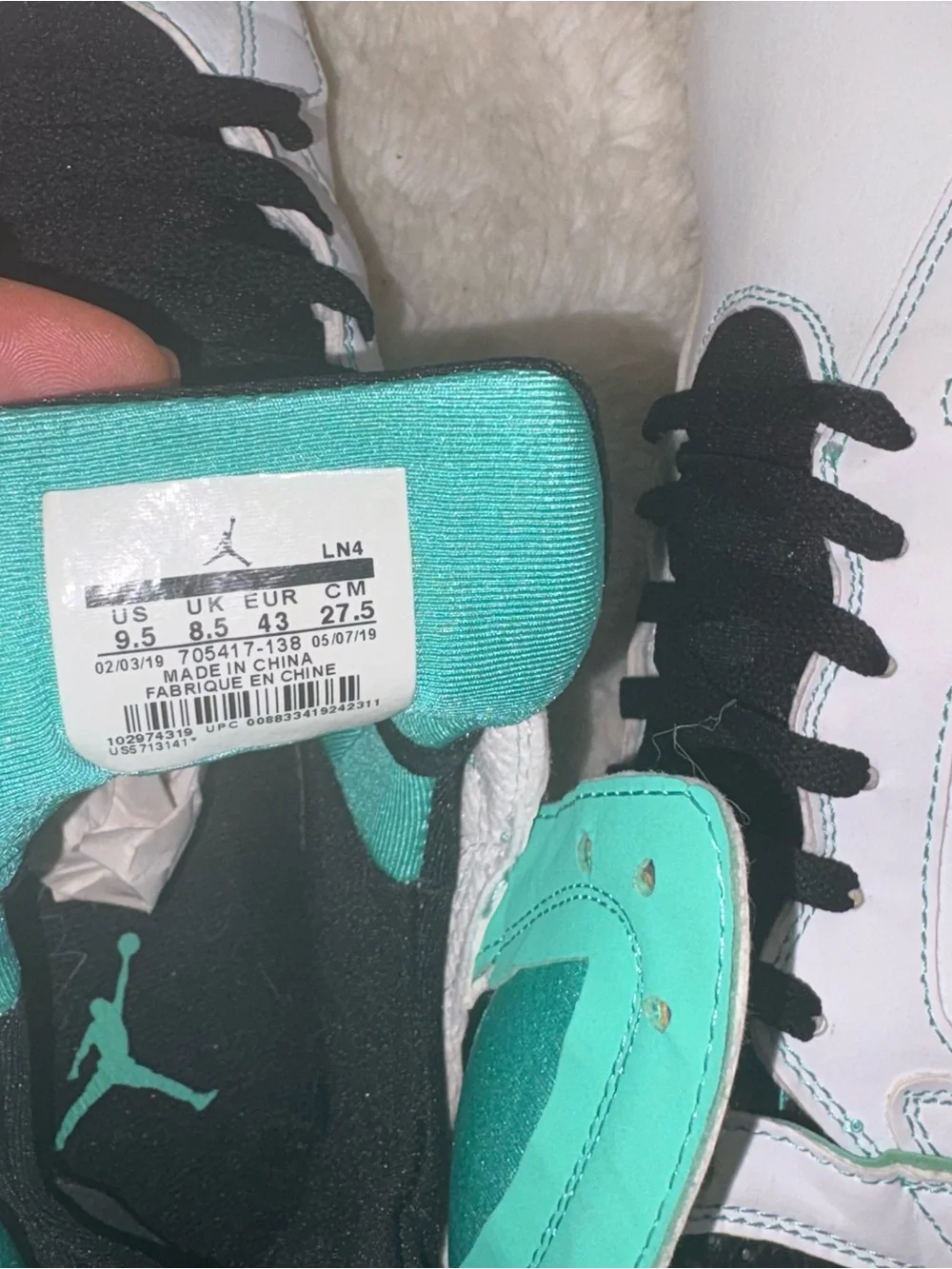Jordan sneakers white